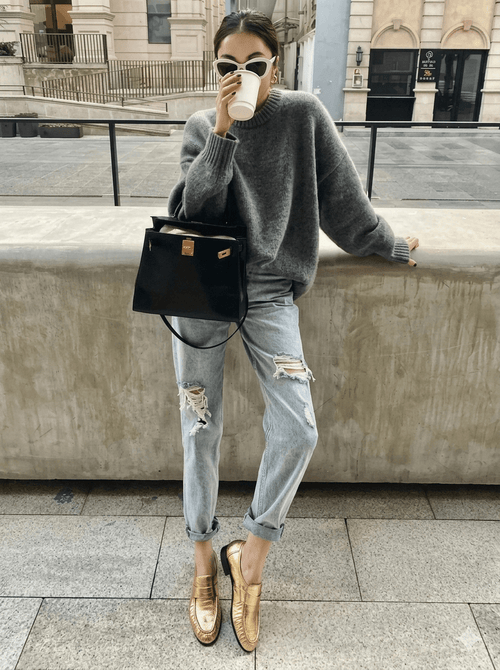 The Ultimate Cloud-Soft Cashmere: Women's Effortless Oversized Thick Sweater, Pure 100% Cashmere Round Neck Knit for Cozy Winter Vibes