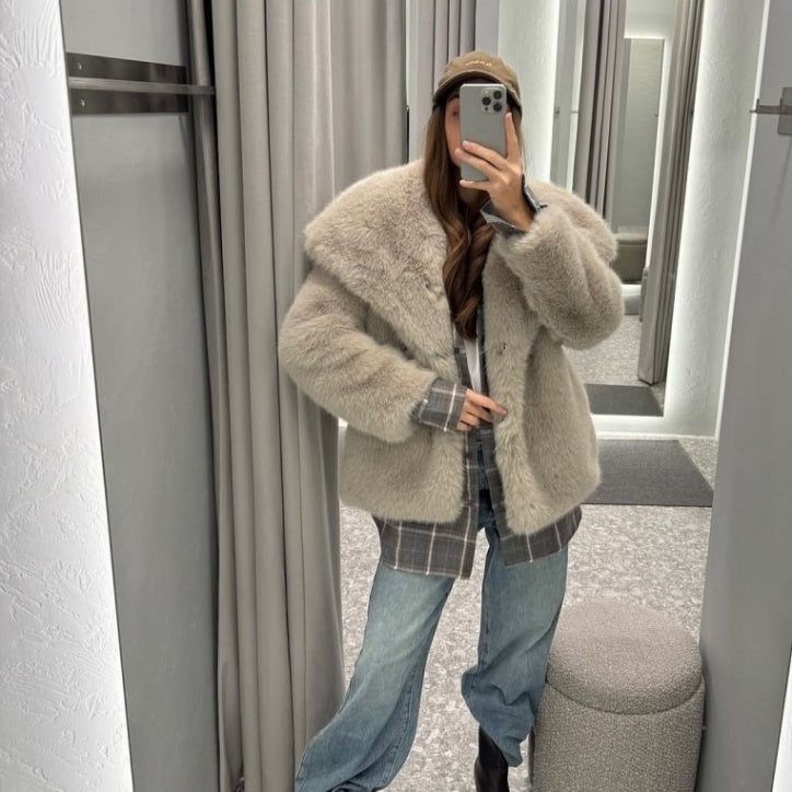 Faux Fur Cropped Jacket Vintage Lapel Long-sleeved Conceal Button Solid Outerwear Winter Lady Chic Coat