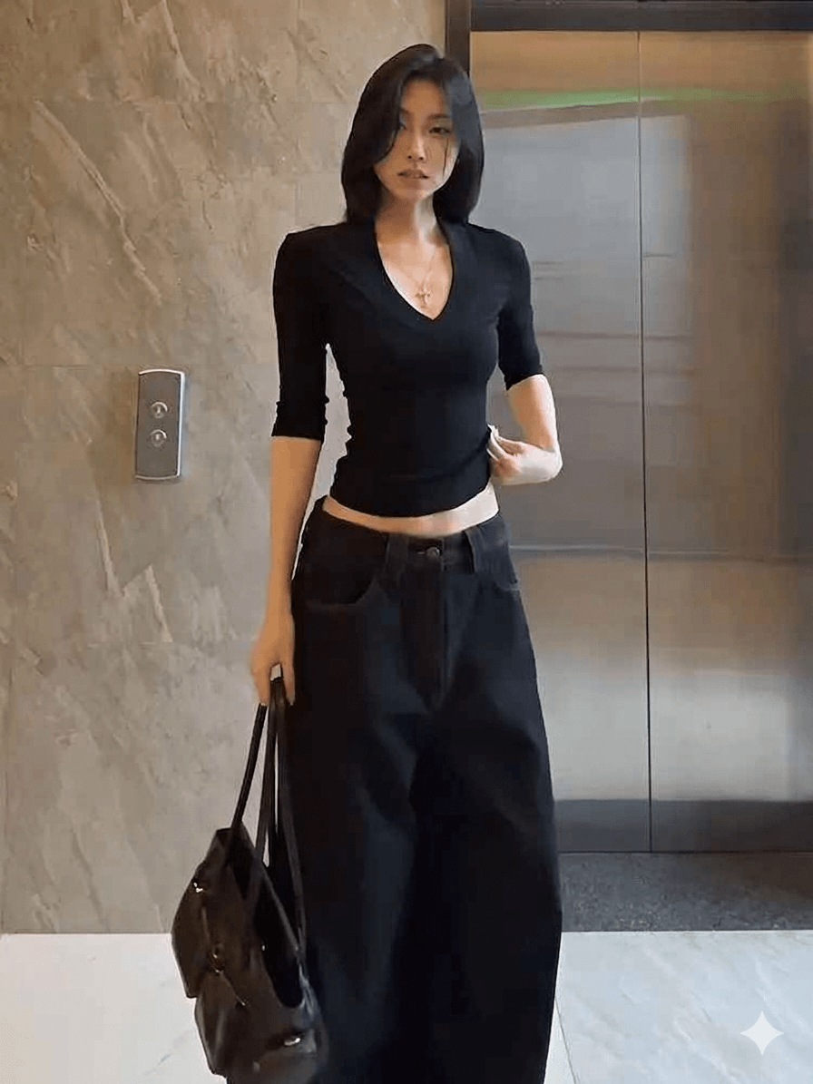 Women's  Black Crop Top V-Neck Drop Shoulder Short Sleeve Slim Fit Tee for Summer Streetwear